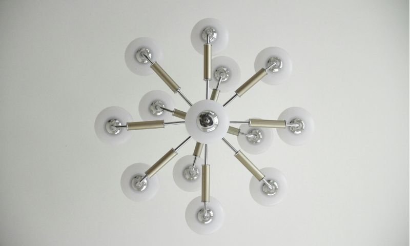 Comment faire tenir un plafonnier sans percer ? 2 Design sans titre 2025 10 26T135905.197