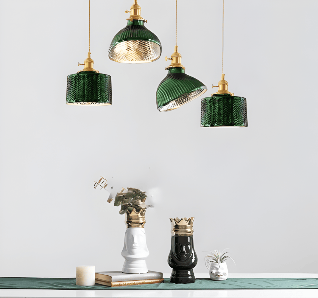 OpulentLuxurGreen6_678a4f3d-51cb-4ca2-9343-d5a01c6cb94c Suspension géométrique nordique rainurée – Image 1