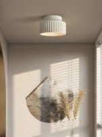 Plafonnier en Résine Blanche Nervurée – Image 8